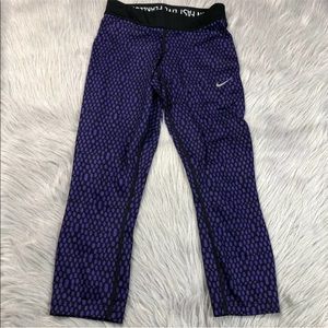 Nike Relay Crop Capri Leggings Purple Black XS